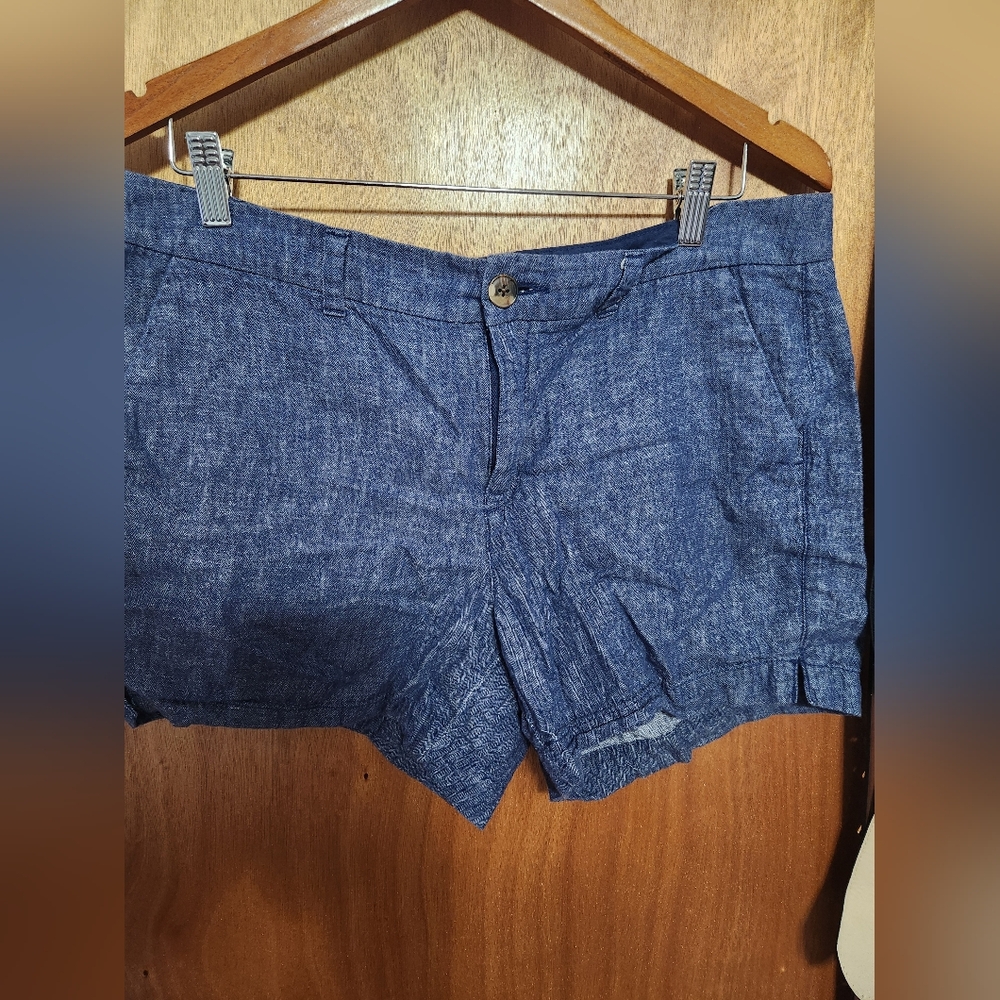 Old Navy Blue Casual Shorts with Textured Fabric 12 Mid Rise